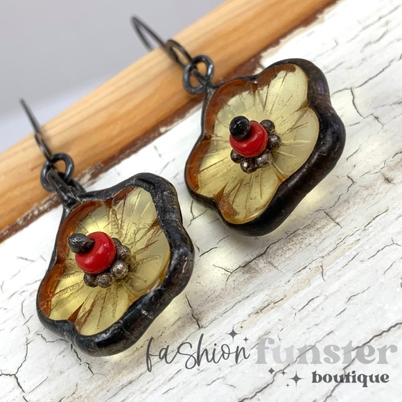 Handmade Soldered Antique Yellow Buttercup Flower Art Charm Dangle Drop Earrings - Picture 11 of 14